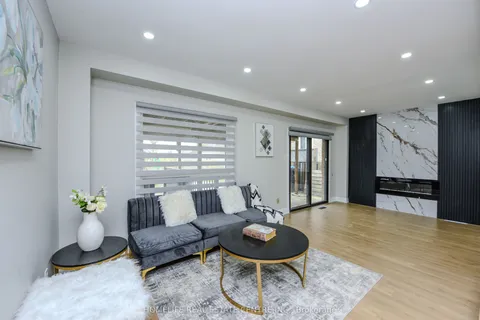 48 Dafoe Crescent, Brampton, ON L6Y 2L2