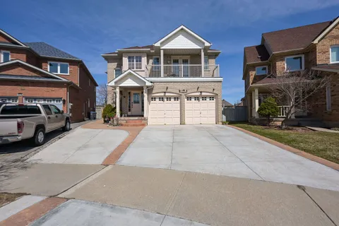 6963 Amour Terrace, Mississauga, ON L5W 1G5