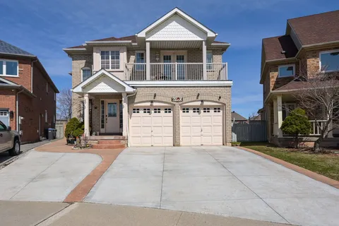 6963 Amour Terrace, Mississauga, ON L5W 1G5