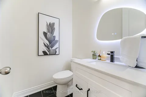 221 Cathcart Crescent, Milton, ON L9T 7P2