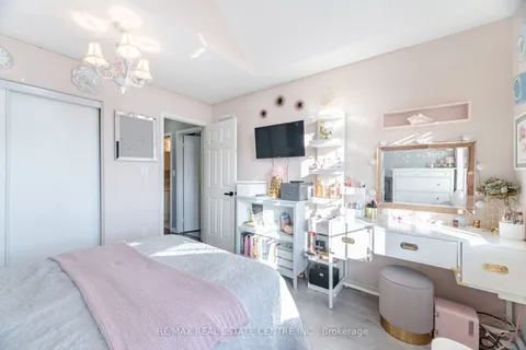 9711 Creditview Road, Brampton, ON L6X 0N5