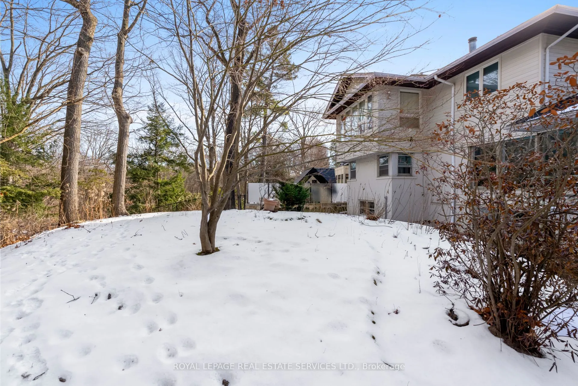 89 Valecrest Drive, Toronto, ON M9A 4P5
