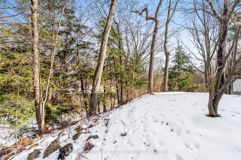 89 Valecrest Drive, Toronto, ON M9A 4P5