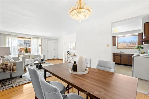 1127 Claredale Road, Mississauga, ON L5G 1T7