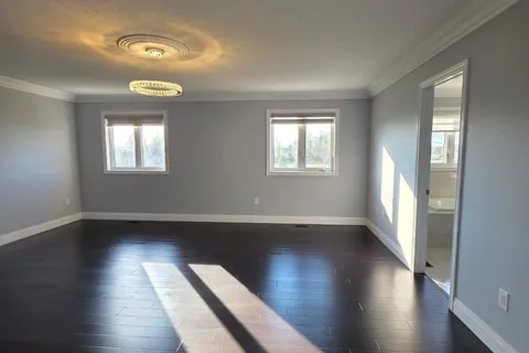 146 Newhouse Boulevard, Caledon, ON L7C 4E1