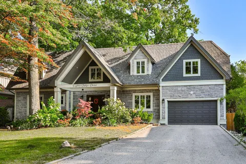 80 Oakes Drive, Mississauga, ON L5G 3M1