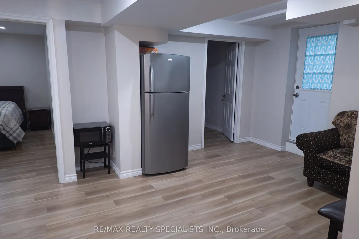 22 Serenity Lane, Brampton, ON L6R 2T1