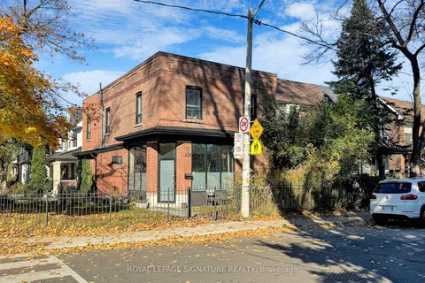 134 Pendrith Street, Toronto, ON M6G 1R7