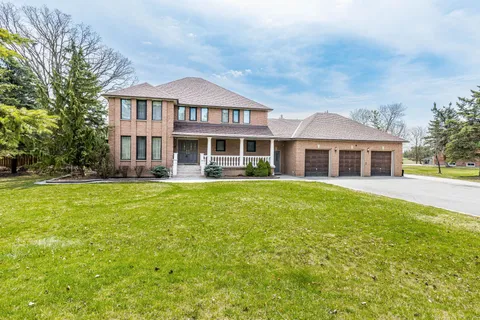 8 Ryckman Lane, Brampton, ON L6P 0C7