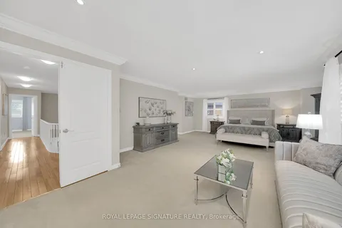 3637 St. Laurent Court, Mississauga, ON L5L 4T2