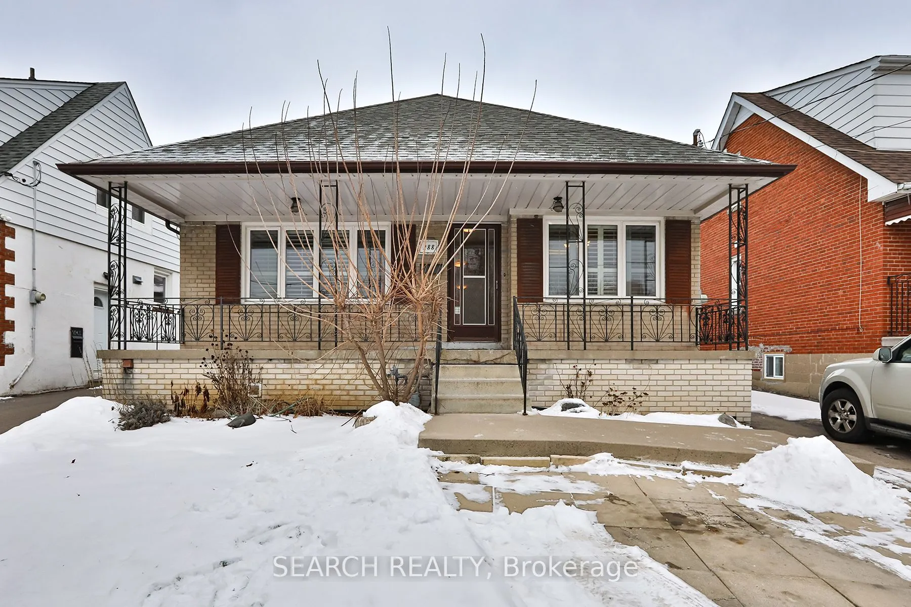 288 Hillmount Avenue, Toronto, ON M6B 1Y4