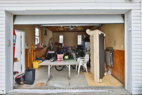 288 Hillmount Avenue, Toronto, ON M6B 1Y4