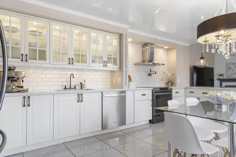 4115 Barbican Drive, Mississauga, ON L5L 2C4