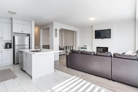 30 Camino Real Drive, Caledon, ON L7C 4L9