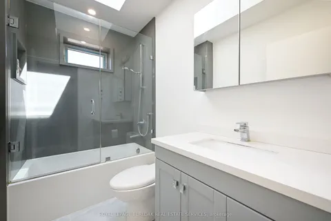 419 Hampton Heath Road, Burlington, ON L7L 4R3