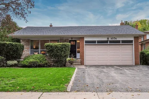 3574 Golden Orchard Drive, Mississauga, ON L4Y 3H8