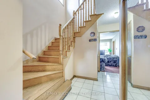 4631 Penhallow Road, Mississauga, ON L5V 1E8