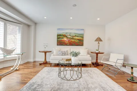 1658 Heritage Way, Oakville, ON L6M 2Z9