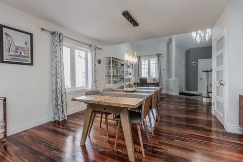 2382 Emerson Drive, Burlington, ON L7L 7G6