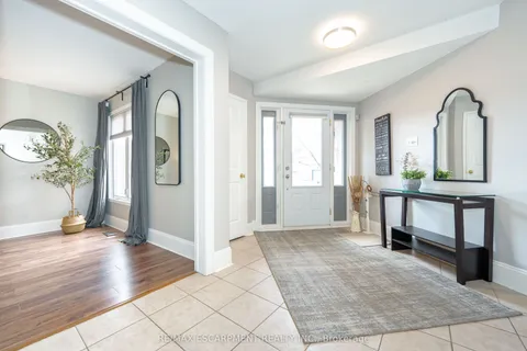 2485 Newport Street, Burlington, ON L7M 3X7