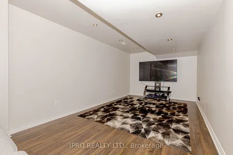 900 Mcneil Drive, Milton, ON L9T 6M4
