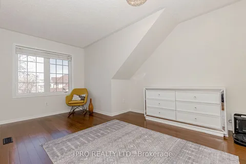 900 Mcneil Drive, Milton, ON L9T 6M4