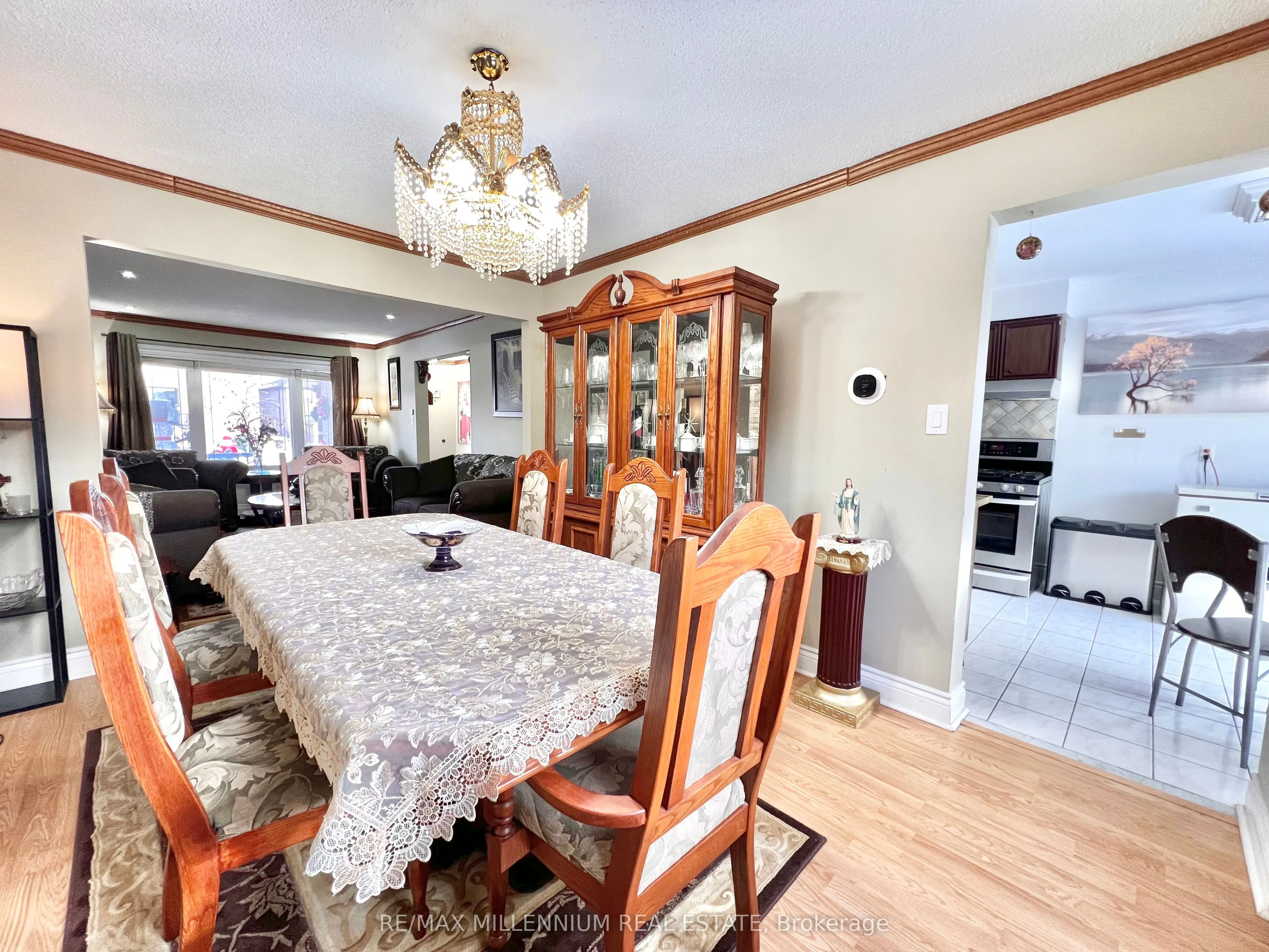 202 Conestoga Drive, Brampton, ON L6Z 3Y1