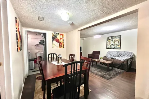 202 Conestoga Drive, Brampton, ON L6Z 3Y1