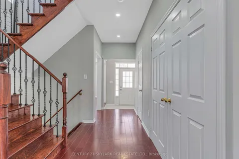 13 Ledgerock Road, Brampton, ON L6P 2L8
