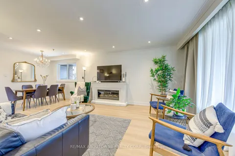 7 Ivybridge Drive, Toronto, ON M9C 3R2