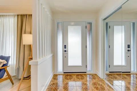 7 Ivybridge Drive, Toronto, ON M9C 3R2