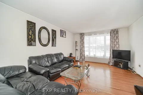 23 Cloverdale Drive, Brampton, ON L6T 2T5