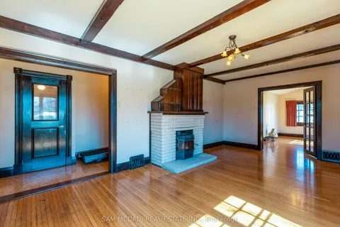62 Maple Avenue, Mississauga, ON L5H 2R6