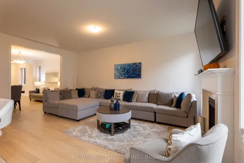1257 Trudeau Drive, Milton, ON L9T 6H8