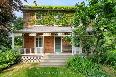 322 La Rose Avenue, Toronto, ON M9P 1B9