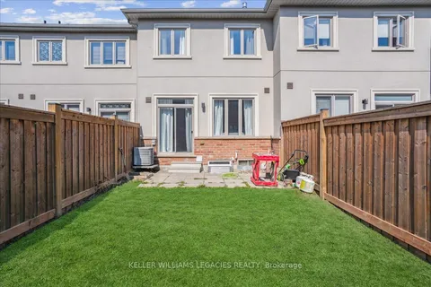69 Doris Pawley Crescent, Caledon, ON L7C 4E7