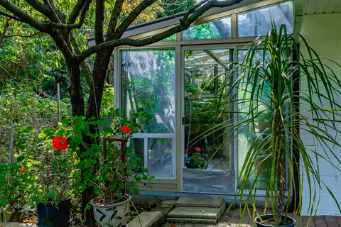 27 Stock Avenue, Toronto, ON M8Z 5C3