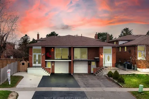 7340 Sigsbee Drive, Mississauga, ON L4T 4A3