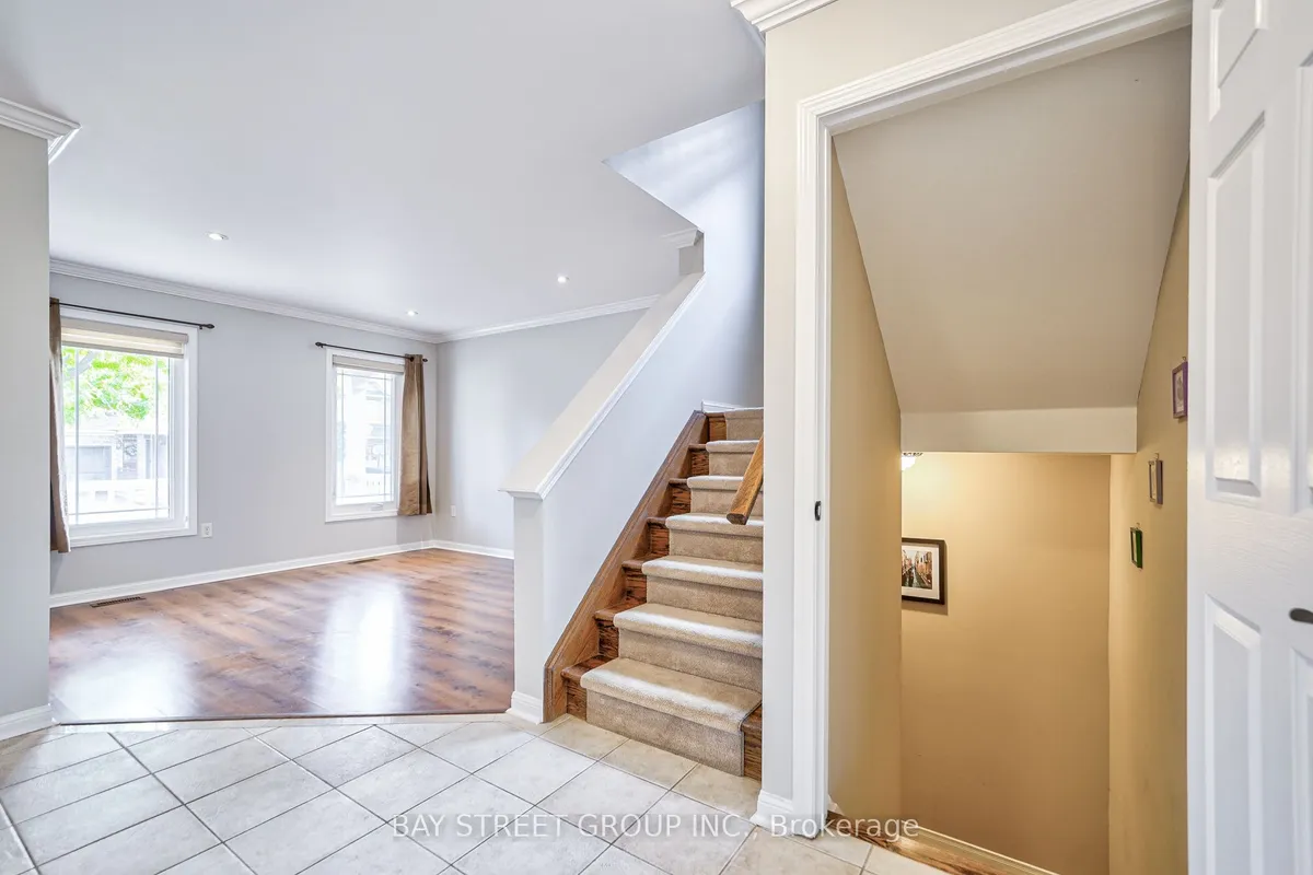 18 Leagrove Street, Brampton, ON L7A 1Z7