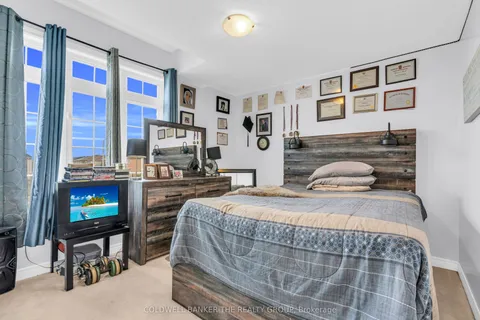 192 Castle oaks Cross, Brampton, ON L6P 3X2