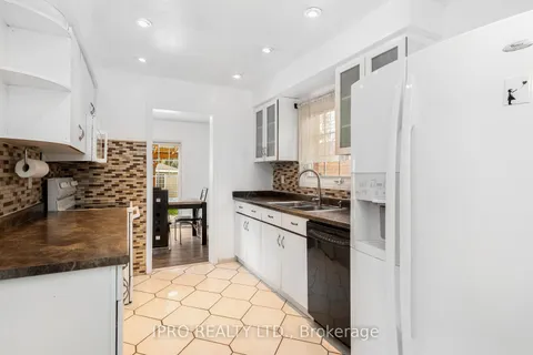 353 Rutherford Road, Brampton, ON L6V 3V9