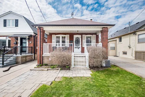 36 Seventh Street, Toronto, ON M8V 3B2