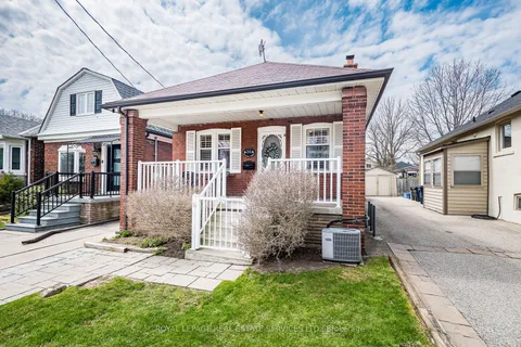 36 Seventh Street, Toronto, ON M8V 3B2