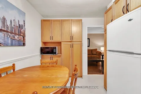 2145 Sandringham Drive, Burlington, ON L7P 1T8