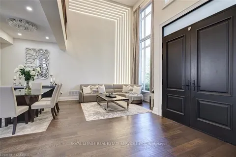 1164 Bridge Road, Oakville, ON L6L 2C1