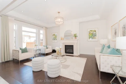3187 Daniel Way, Oakville, ON L6H 0V7
