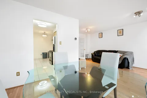 128 TOBA Crescent, Brampton, ON L6Z 4R9