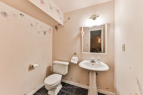3952 Rolling Valley Drive, Mississauga, ON L5L 5V9