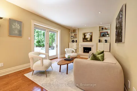 1735 Blythe Road, Mississauga, ON L5H 2C3