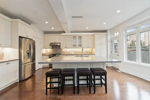 3301 Skipton Lane, Oakville, ON L6M 0K2